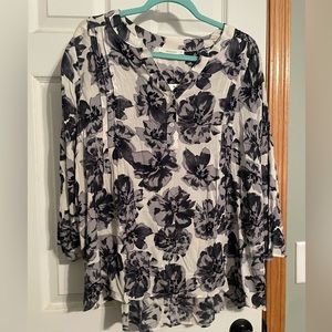 NWT blue and white floral blouse